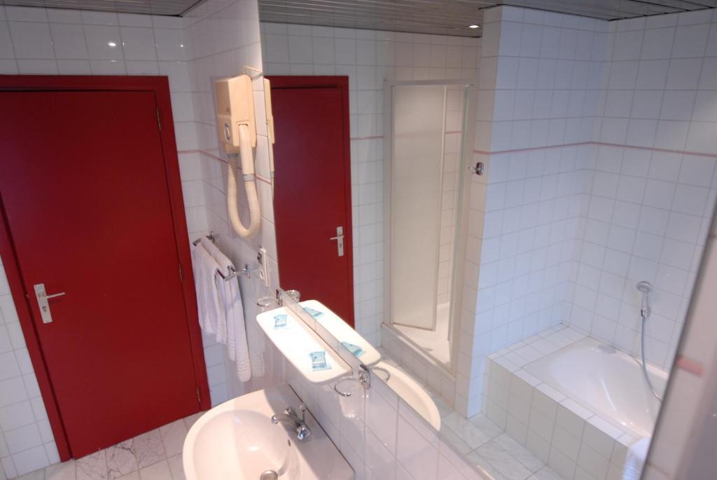 Hotel Le Joli Bois 와떼흘루 객실 사진